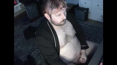 hipguy91 online show from 11/22/25, 07:46