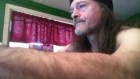 Snapshot of hippiedad333 chatting on 05/01/26, 11:20 hippiedad333 online show from 05/01/26, 11:20