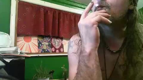 Snapshot of hippiedad333 chatting on 05/07/26, 06:41 hippiedad333 online show from 05/07/26, 06:41
