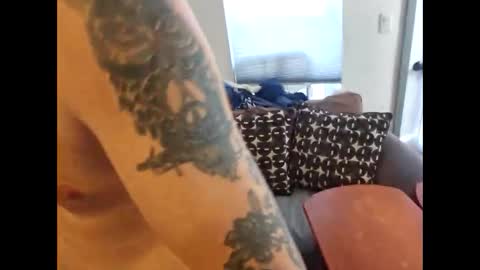 Snapshot of hippiejagain chatting on 11/07/25, 08:09 hippiejagain online show from 11/07/25, 08:09