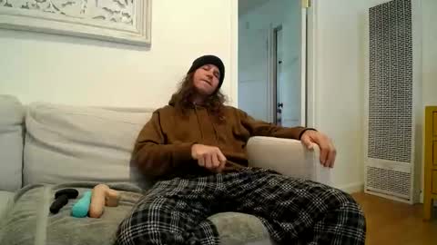 Snapshot of hippiezen chatting on 03/28/26, 06:07 Hippie Jijm online show from 03/28/26, 06:07
