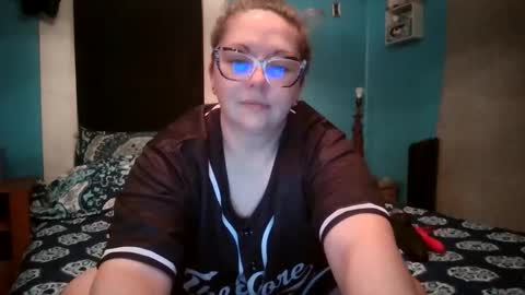 Bella online show from 11/05/25, 06:13