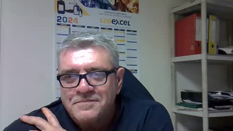 Snapshot of hippopotame17 chatting on 12/04/24, 04:27 hippo online show from 12/04/24, 04:27