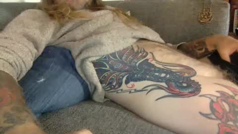 Snapshot of hippybiker chatting on 12/05/24, 02:44 hippybiker online show from 12/05/24, 02:44