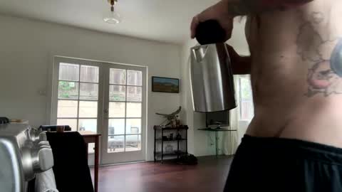 Snapshot of hippybiker chatting on 02/12/25, 04:00 hippybiker online show from 02/12/25, 04:00