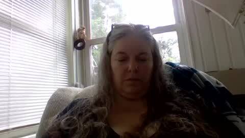 hippysnewhere online show from 06/29/26, 11:54