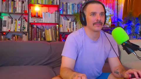 Snapshot of hipstertrashdumpsterfire chatting on 06/14/26, 02:52 HipsterTrash Clark one half of Task Manager online show from 06/14/26, 02:52