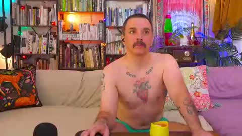 HipsterTrash Clark one half of Task Manager online show from 07/02/26, 07:47