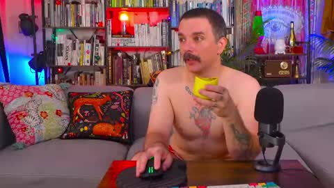 HipsterTrash Clark one half of Task Manager online show from 07/15/26, 07:24