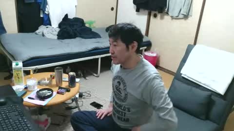 Snapshot of hiro110 chatting on 03/01/26, 04:53 hiro110 online show from 03/01/26, 04:53