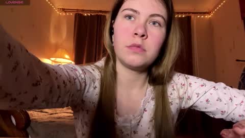 I am Amy ntmu Lets hit 10 Thumbs Up together online show from 02/15/26, 02:58