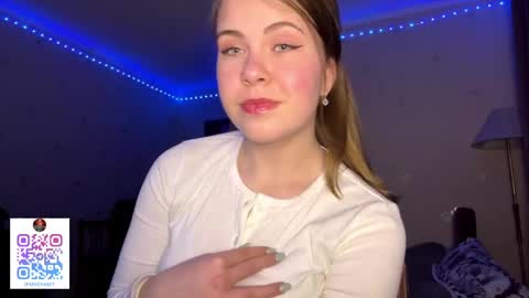 Snapshot of hirokosersen chatting on 03/20/26, 04:12 I am Amy ntmu Lets hit 10 Thumbs Up together online show from 03/20/26, 04:12