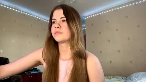 I am Amy ntmu Lets hit 10 Thumbs Up together online show from 04/01/26, 01:41