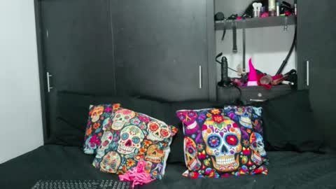 Snapshot of hiromidai chatting on 02/09/25, 10:54 Elizabeth online show from 02/09/25, 10:54