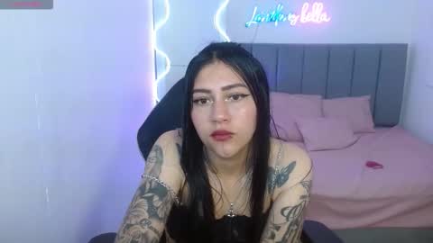 Snapshot of hisis_tay chatting on 09/25/25, 11:47 hisis online show from 09/25/25, 11:47