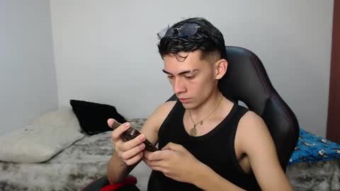 Snapshot of hiso_kai chatting on 04/01/26, 04:35 Hisokax online show from 04/01/26, 04:35