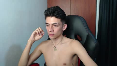 Snapshot of hiso_kai chatting on 04/05/26, 02:20 Hisokax online show from 04/05/26, 02:20