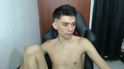 Snapshot of hiso_kai chatting on 04/17/26, 03:42 Hisokax online show from 04/17/26, 03:42