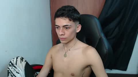 Snapshot of hiso_kai chatting on 04/19/26, 03:39 Hisokax online show from 04/19/26, 03:39