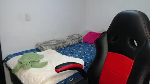 Snapshot of hiso_kai chatting on 04/23/26, 07:30 Hisokax online show from 04/23/26, 07:30