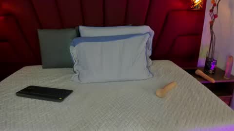 Snapshot of hisoka_0 chatting on 09/19/25, 05:46 Hisoka online show from 09/19/25, 05:46