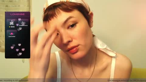 Snapshot of hivivi chatting on 06/04/26, 03:23 Vivi online show from 06/04/26, 03:23
