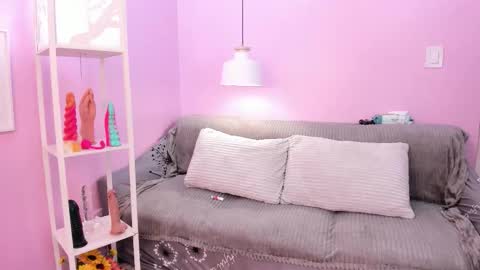 Snapshot of hiyakasudere chatting on 03/16/26, 06:34 hiyakasudere online show from 03/16/26, 06:34