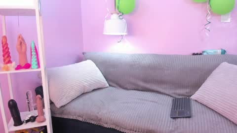 Snapshot of hiyakasudere chatting on 03/30/26, 06:42 hiyakasudere online show from 03/30/26, 06:42