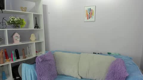 hiyakasudere_ online show from 10/09/25, 06:28