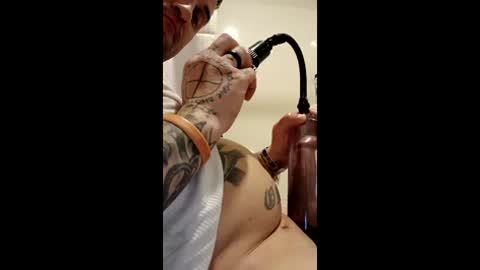 hkwilly0351 online show from 02/23/26, 08:50