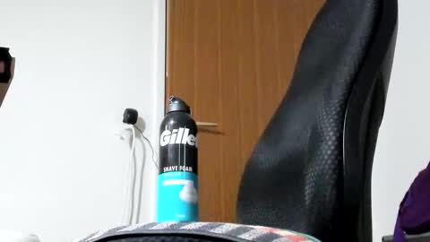 Snapshot of hl1430 chatting on 05/02/26, 05:45 hl1430 online show from 05/02/26, 05:45