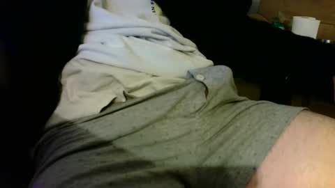 Snapshot of hlavoe33 chatting on 10/18/25, 11:38 Hlavoe online show from 10/18/25, 11:38