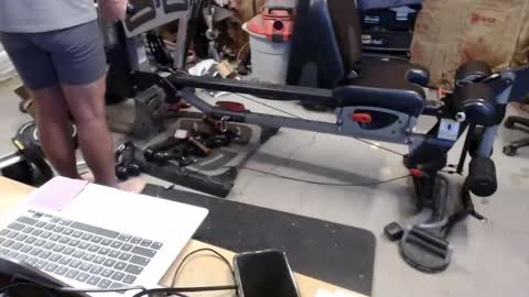 Snapshot of hnic9999 chatting on 04/05/26, 01:19 Nick online show from 04/05/26, 01:19