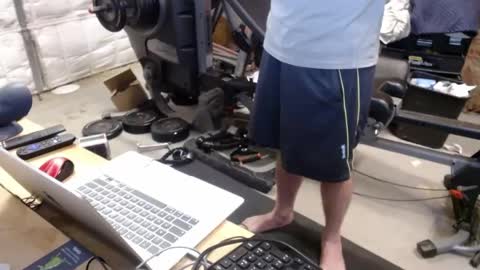 Snapshot of hnic9999 chatting on 04/12/26, 01:05 Nick online show from 04/12/26, 01:05