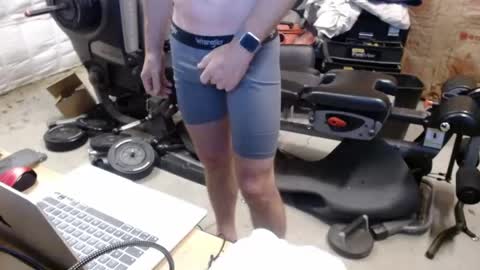 Snapshot of hnic9999 chatting on 04/17/26, 12:30 Nick online show from 04/17/26, 12:30