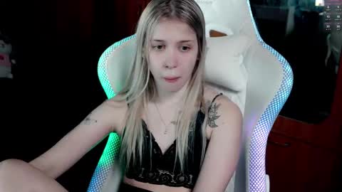 Holly online show from 12/20/25, 06:48