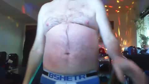 Snapshot of hobbes80 chatting on 12/01/24, 10:32 hobbes80 online show from 12/01/24, 10:32