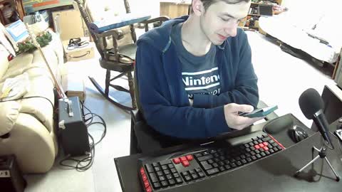 Snapshot of hoboayoyo chatting on 02/01/25, 08:37 Hentai man online show from 02/01/25, 08:37