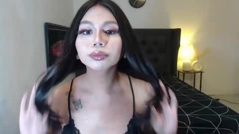 hoe_freesia online show from 05/02/26, 04:23