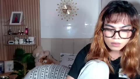 Snapshot of hoelyaurora chatting on 07/26/26, 03:30 Aurora3 online show from 07/26/26, 03:30