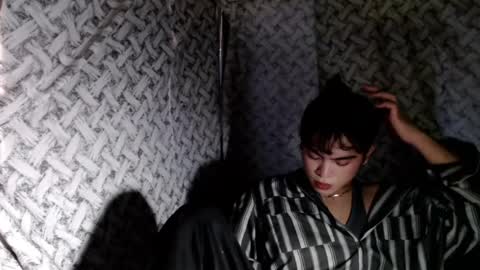 Snapshot of hoelyaurora chatting on 08/06/26, 02:02 Aurora3 online show from 08/06/26, 02:02