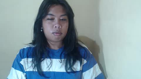 Snapshot of hoelylayla chatting on 03/23/26, 01:53 Layla3 online show from 03/23/26, 01:53