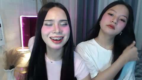 hoelymolly online show from 04/15/26, 08:20