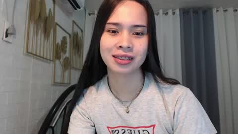 Snapshot of hoelymolly chatting on 06/10/26, 07:18 hoelymolly online show from 06/10/26, 07:18