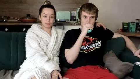 Snapshot of holdonbitch chatting on 10/01/25, 06:25 Misha and Stacy online show from 10/01/25, 06:25