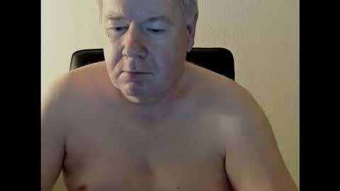 Holger online show from 10/08/25, 03:37