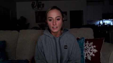 Holi Hurricane online show from 12/08/24, 04:57