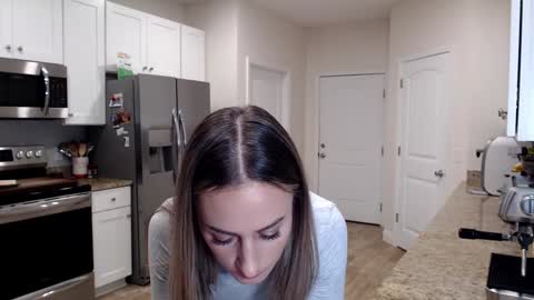 Holi Hurricane online show from 01/10/25, 02:57