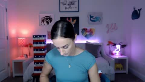 Holi Hurricane online show from 10/05/25, 03:16