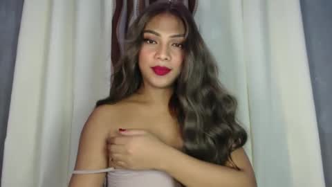 holliescarlet online show from 12/07/24, 03:47